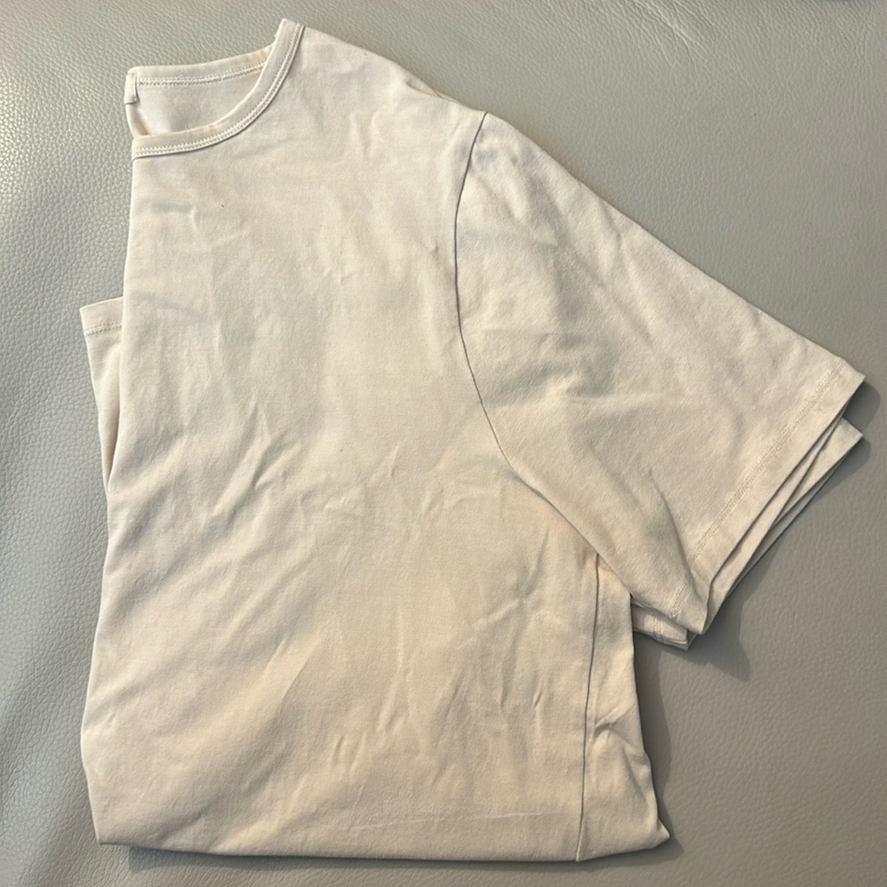 NUUDS Men’s Short Sleeve Curved Hem Tee